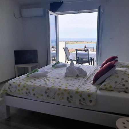 Villa Apartments Anifil Novalja Kültér fotó